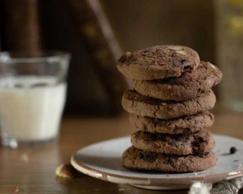 cookie et verre de lait 